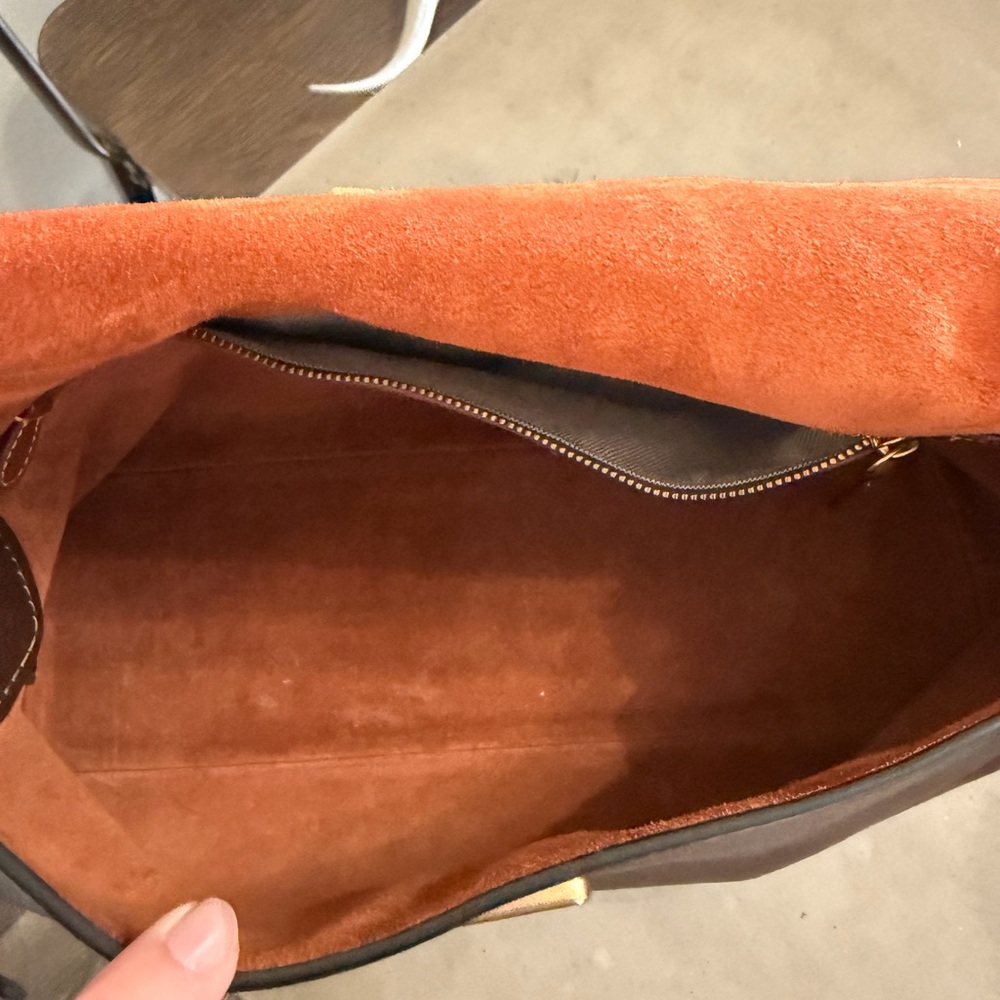 COACH maple Chelsea 30  Shoulder Bag with Gold Accent - Picture 7 of 11